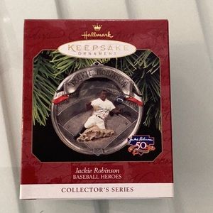Hallmark Keepsake Ornament “Jackie Robinson”. Baseball heroes collectibles. 1997